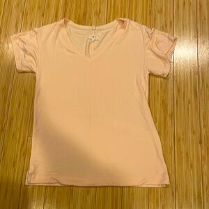 Lou and Grey light pink T-shirt size small
